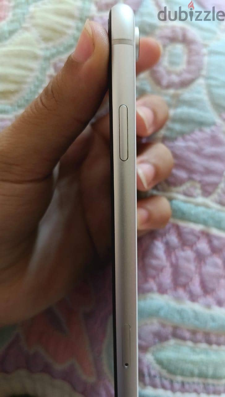 Apple - iPhone XR 2