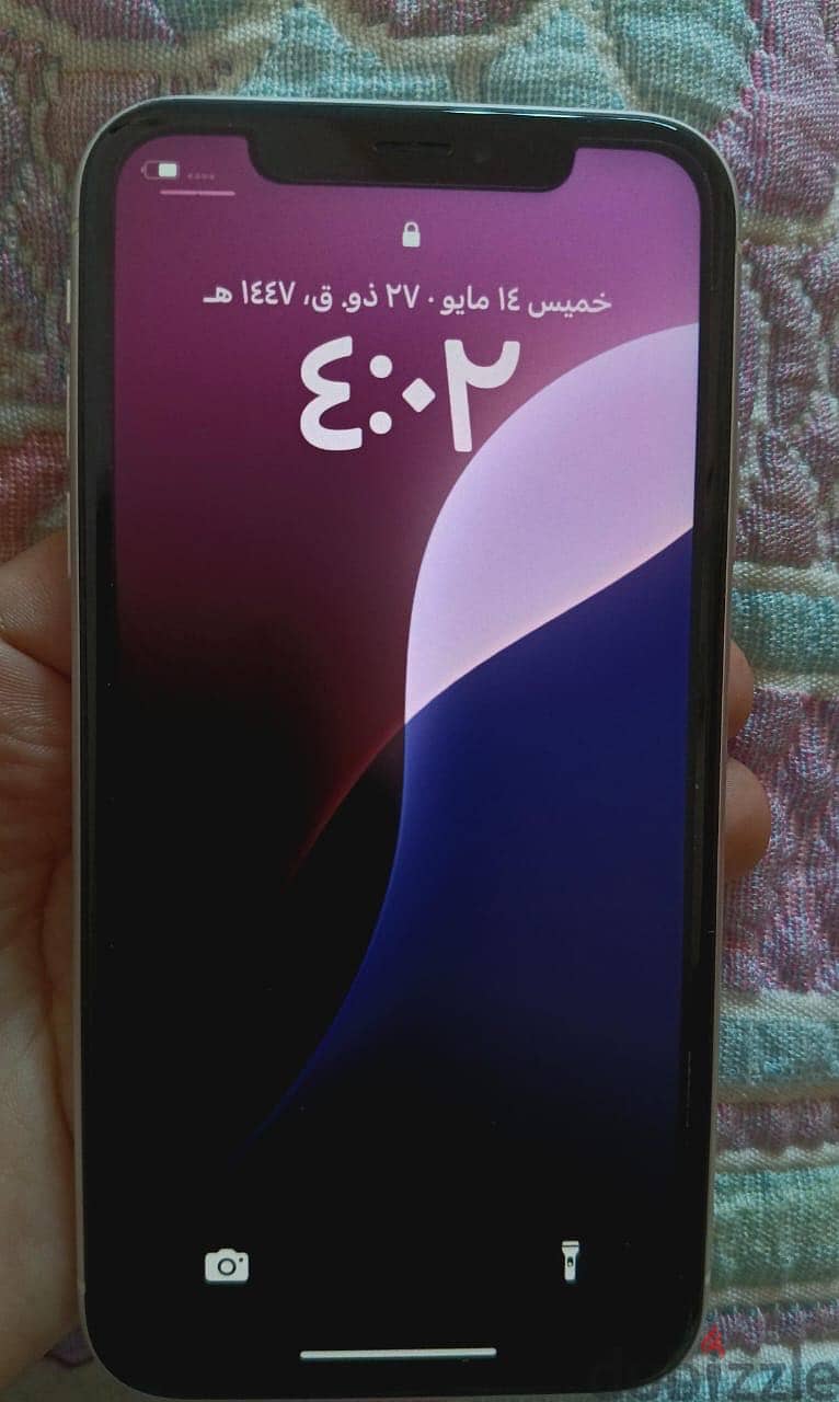 Apple - iPhone XR 4