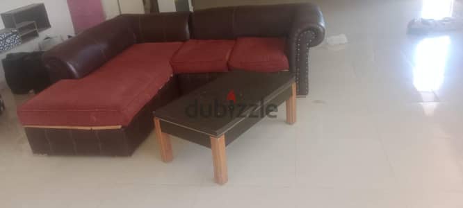 ركنة جلد بحالة جيدة