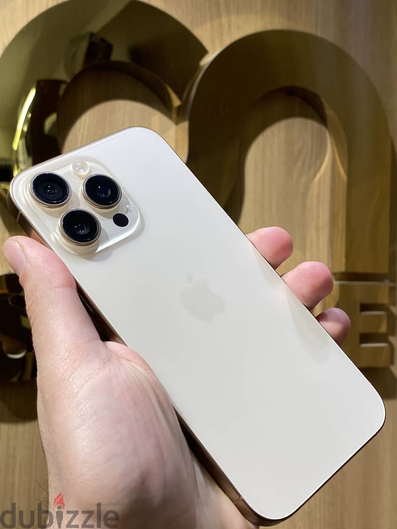 Apple - iPhone 16 Pro Max 2