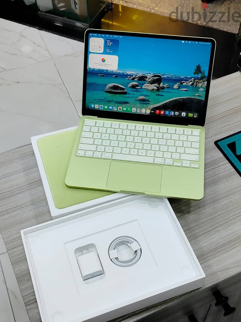 MacBook Neo 512GB Used 1