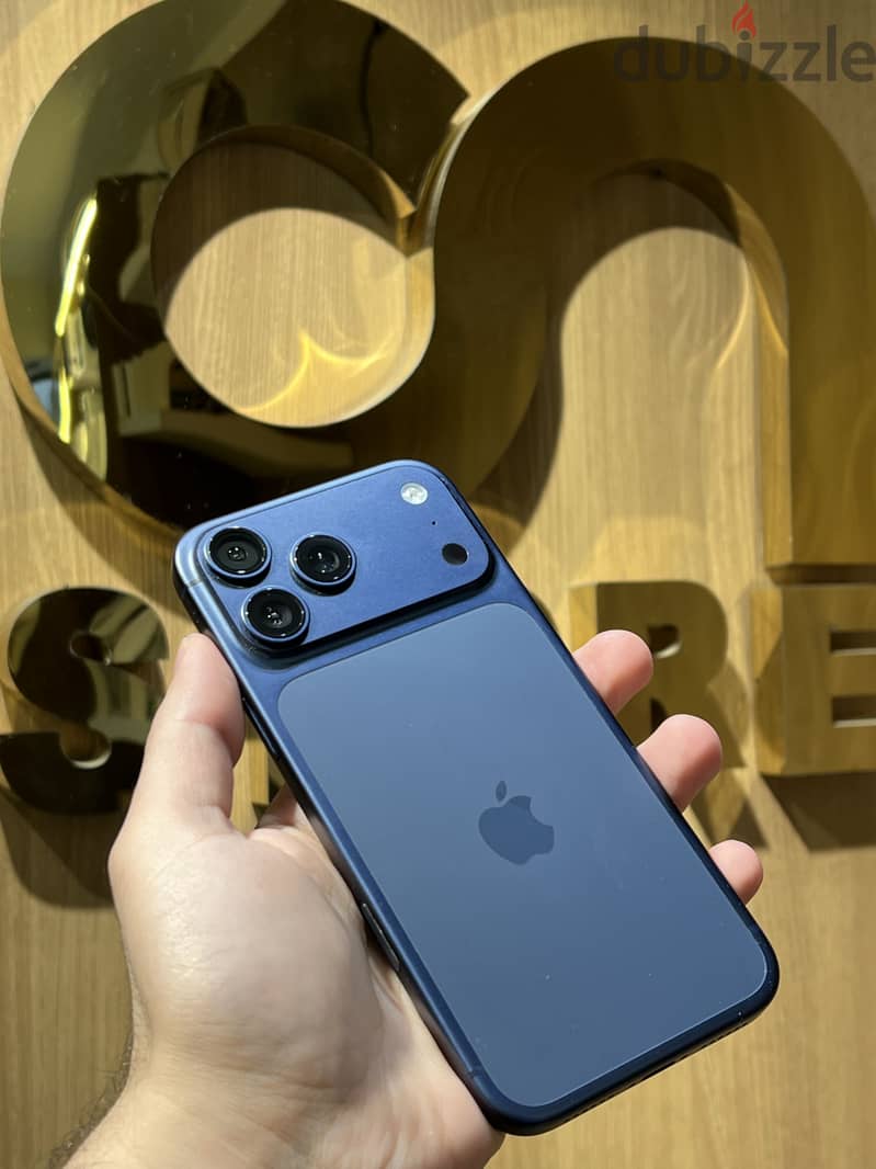 Apple - iPhone 17 Pro Max 5