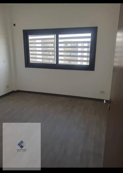 شقة للإيجار ببريفادو كمبوند مدينتي 146 م² أرضي بجاردن خاصة Garden View موقع مميز قريبة من الخدمات و المواصلات جاهزة للسكن إضاءة طبيعية تهوية ممتازة