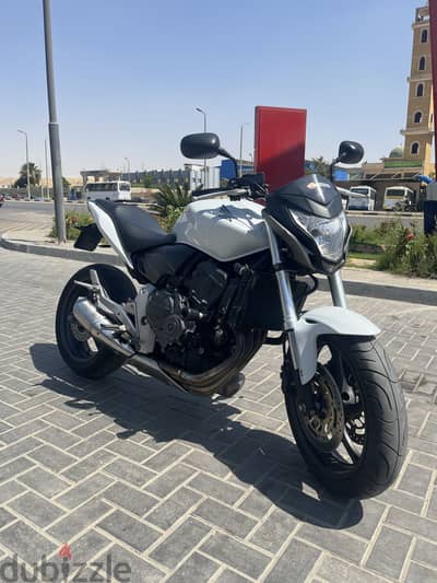 Hornet 600