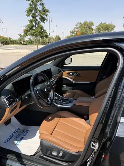 BMW 320 2023 luxury \ بي ام دابليو 320 2023 لاكشري فابريكة