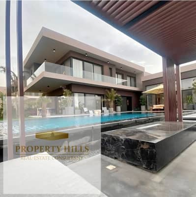 اخر فيلا للعملاء ال vip معاها  بول باعلي كوميونتي وخصوصيه فيو لاند سكيب وواتر فيوتشر فيلات فقط في التجمع علي طريق السويسجنب ميراج سيتي و كايرو فيستيفال والرحاب swan lake