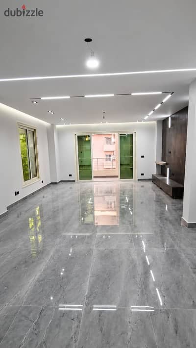 200m apartment in a modern tower for sale on Sh Syria Al-Raeisi in Mohandessin
