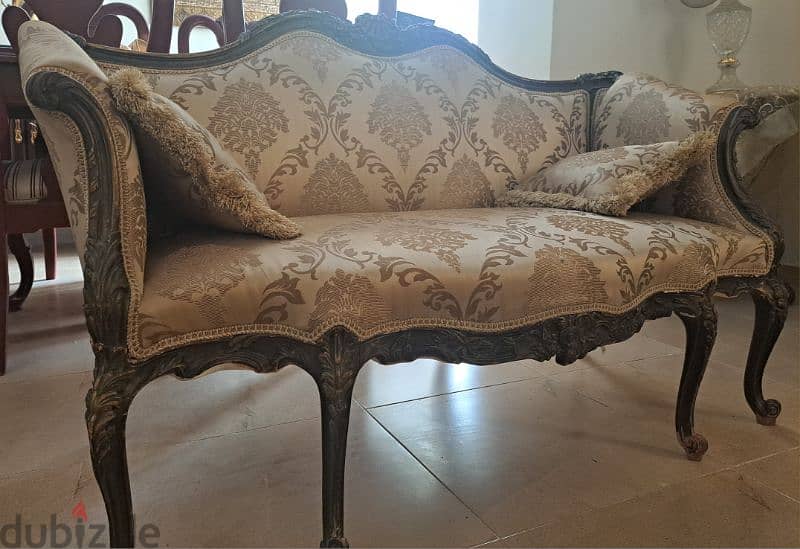 antique sofa 2