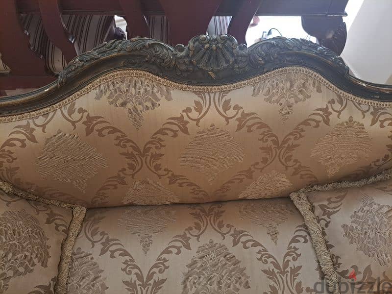 antique sofa 3