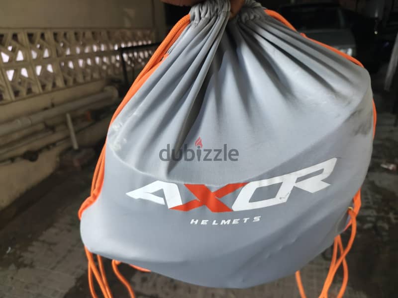 Axor helmet size M (like new) 5