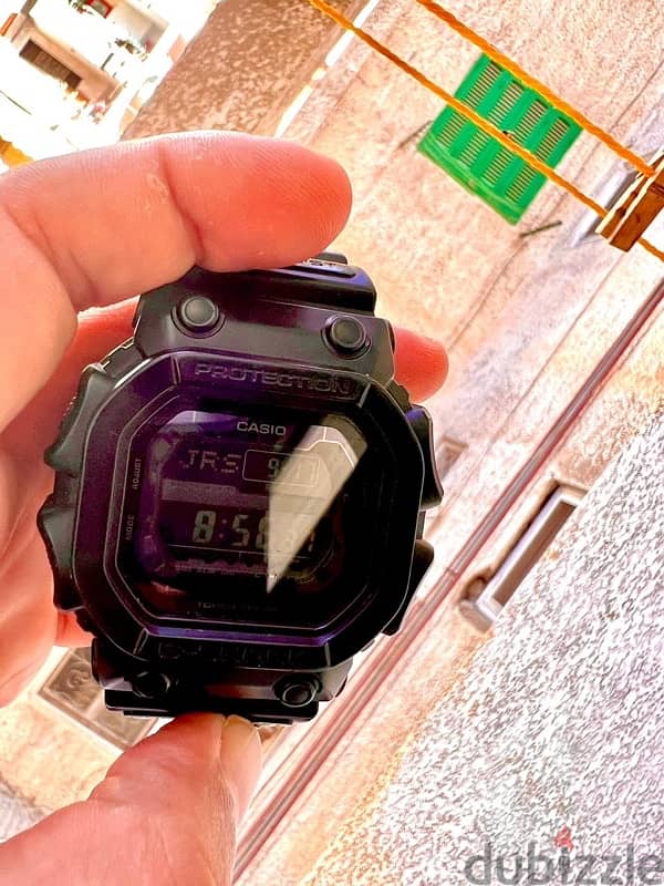 g Shock  king GX-56-BB-IErwatch, practically brand new 8