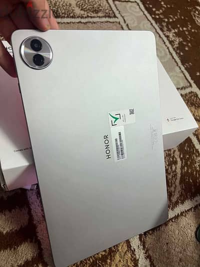 honor pad 10 with original pen and keyboard