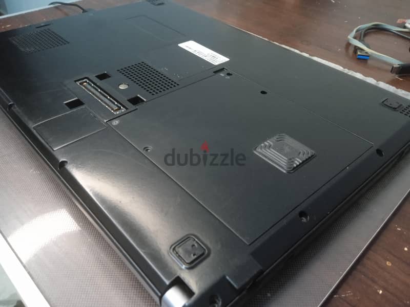 Acer Travelmate TMP645-MG 4