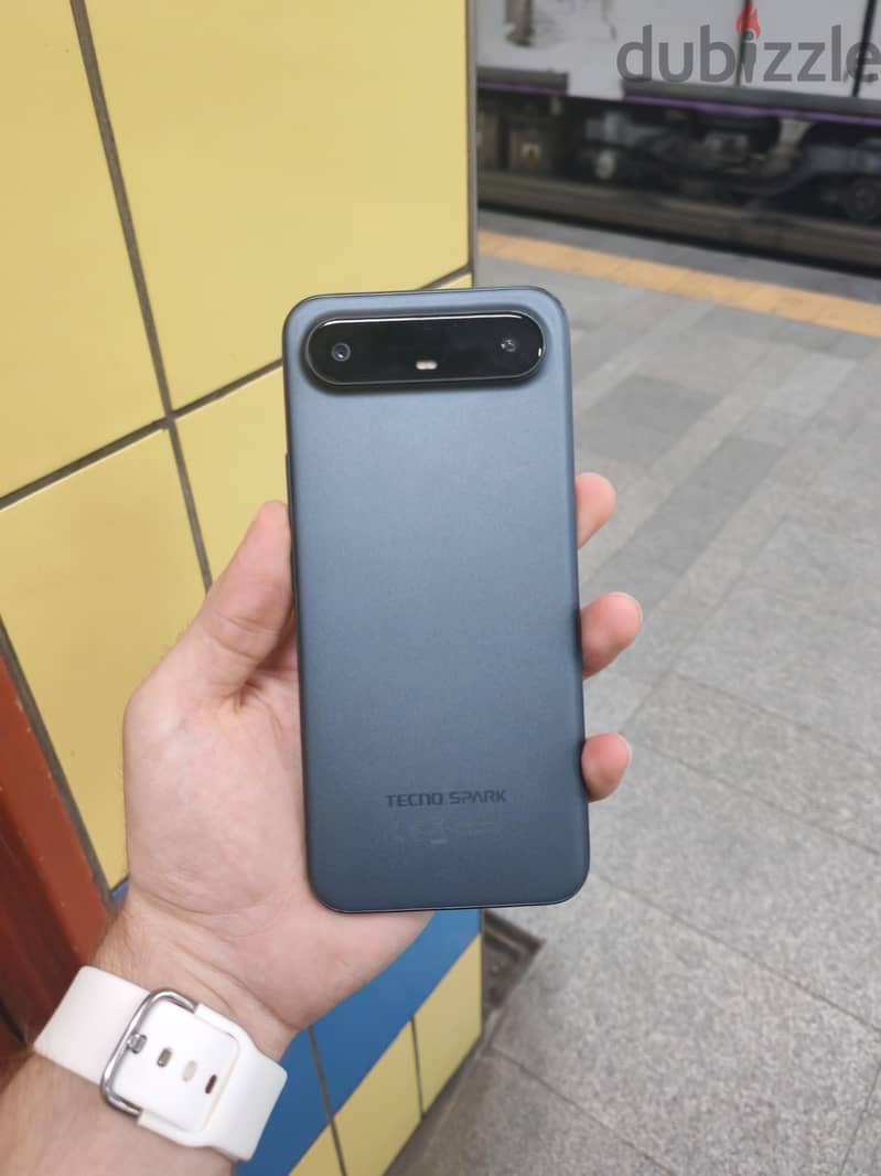 Tecno spark slim 1
