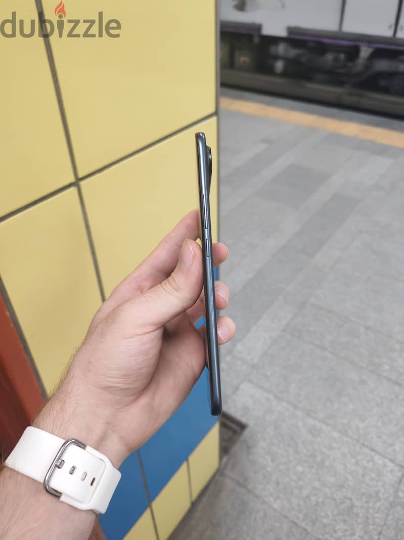 Tecno spark slim 4