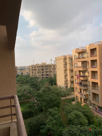 Apartment for sale 175 sqm third floor ready to move in B6 close to all services in Madinaty New Cairo Madinaty B6 New Cairo
