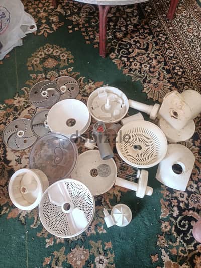 "قطع غيار ملحقات كبة ومحضر طعام مولينكس فرنساوي أصلي - بحالة الزيرو
