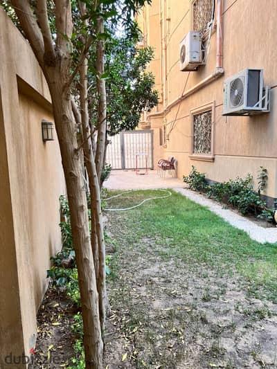 Duplex for rent furnished in the continuous. With a private garden