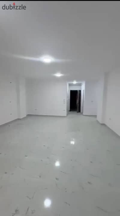 اول سكن للايجار بكمبوند الدفاع الوطنى 