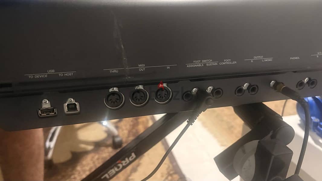 YAMAHA  MOX8 6
