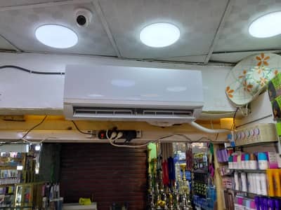 تكيف فرش استعمال خفيف حاله ممتازه