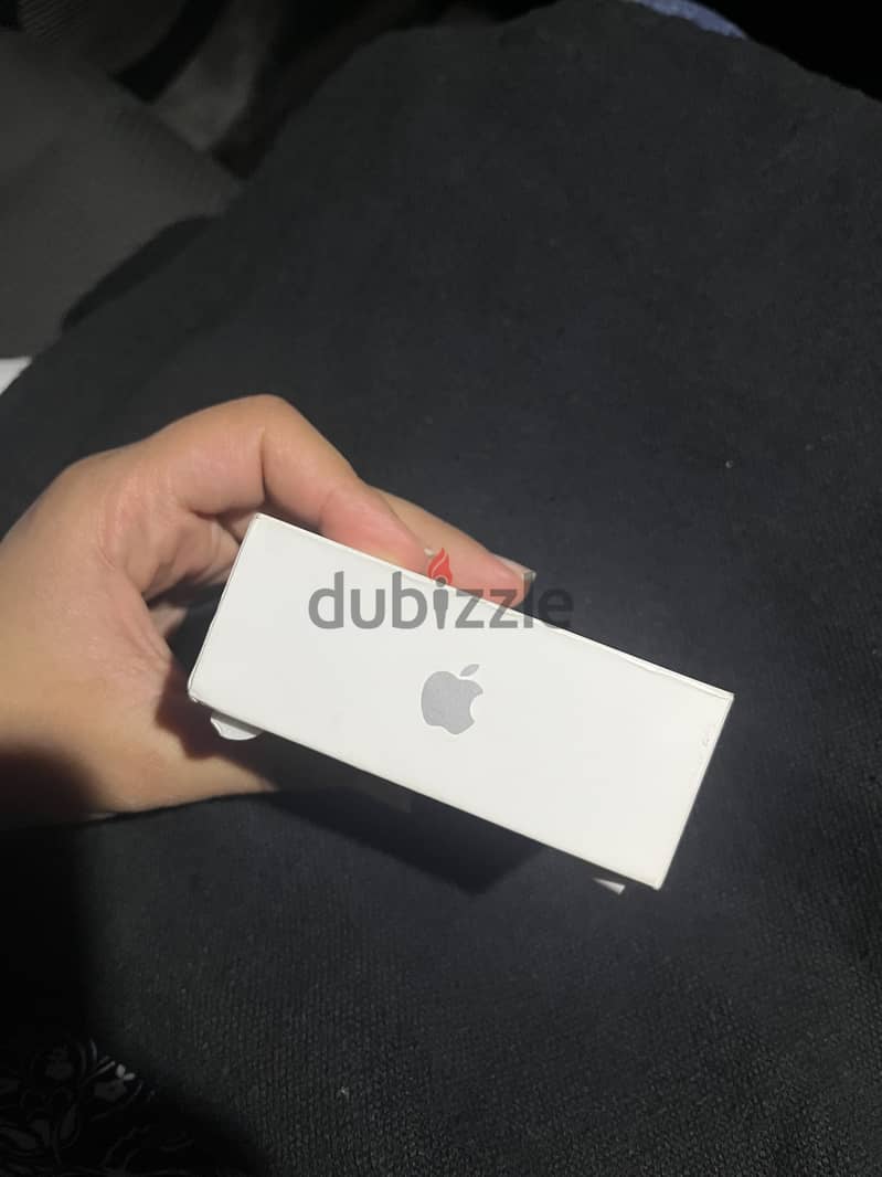 AirPods 4 1