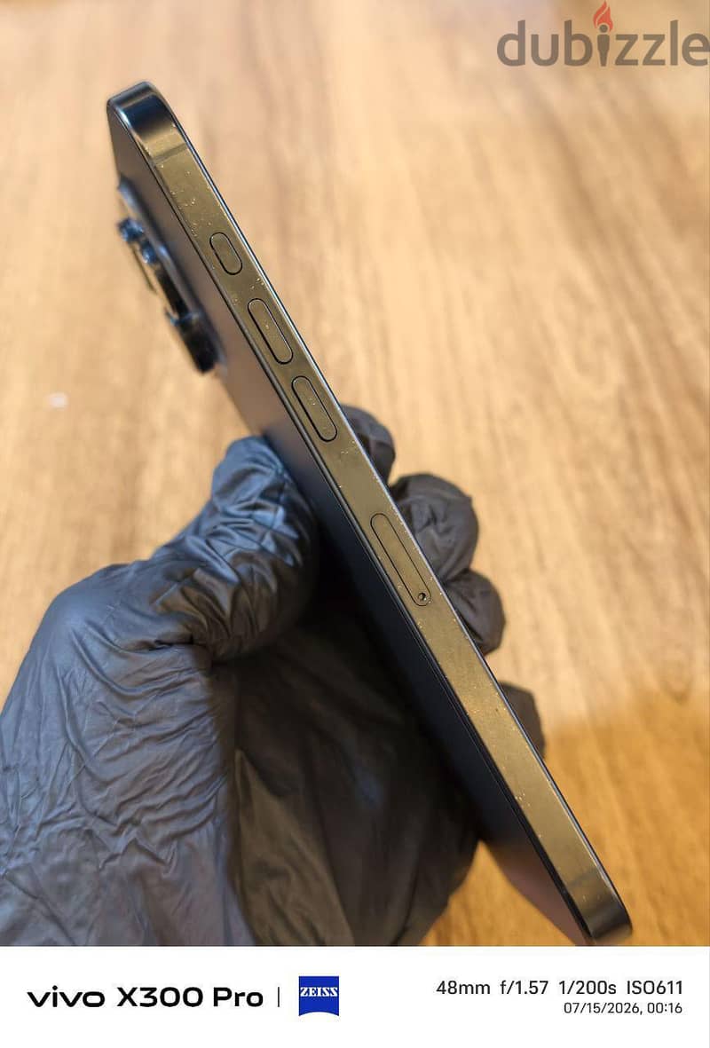 iPhone 16 Pro Max 3