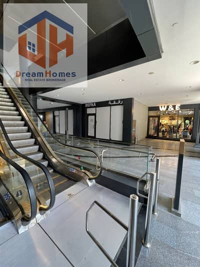  Secure investment in East Hub Madinaty. . Fixed monthly income from day one 