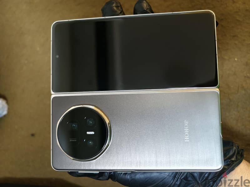 Honor Magic V5 1