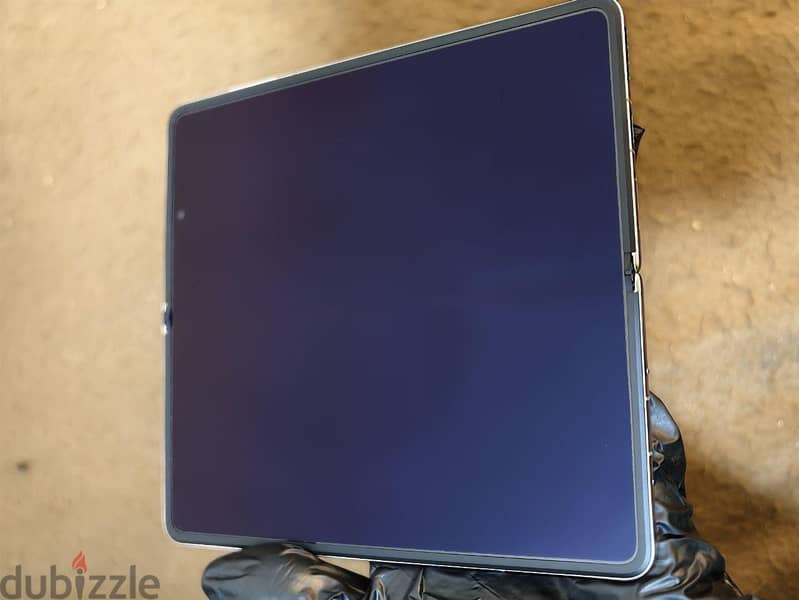 Honor Magic V5 4