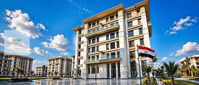 Apartment for immediate delivery for sale furnished, 167 meters, 3 rooms in the Fifth Settlement in front of the American University.