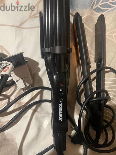 TONI&GUY Triple Barrel Hair Waver حالتها ممتازه اصدار دبي