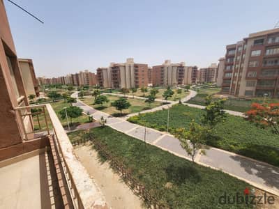 For residential rent | Wosal Compound - directly in front of Madinaty, fourth floor - elevator - special wide garden view 