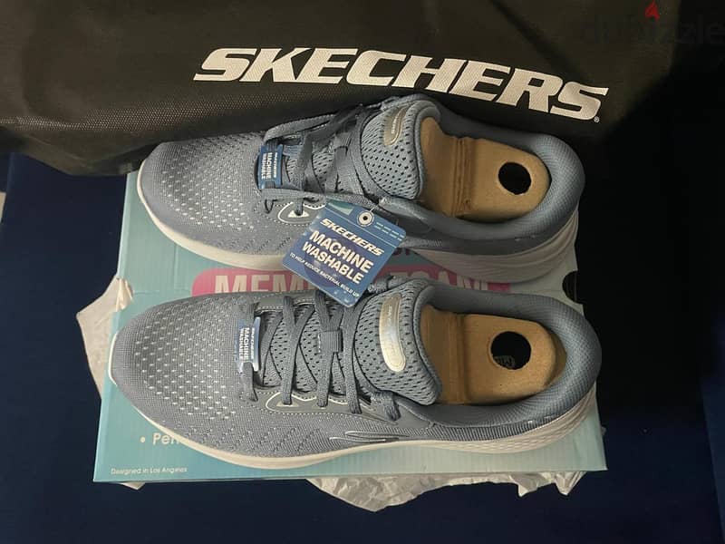 Skechers (Memory foam - Air Cooled) 4