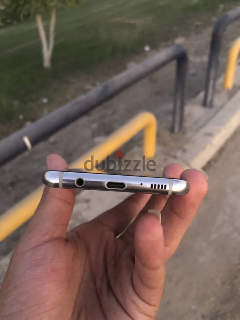 Samsung S8 Plus 4