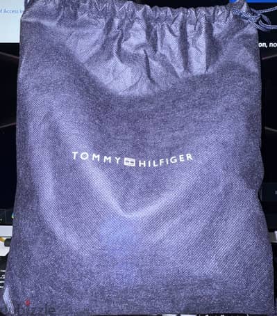 Tommy Hilfiger crossbody bag