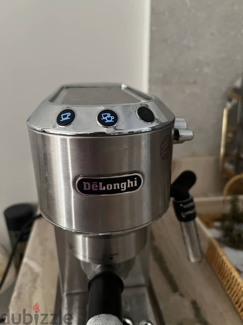 Delonghi Coffee Machine 2
