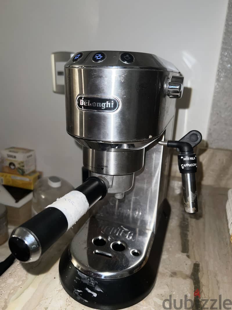 Delonghi Coffee Machine 3