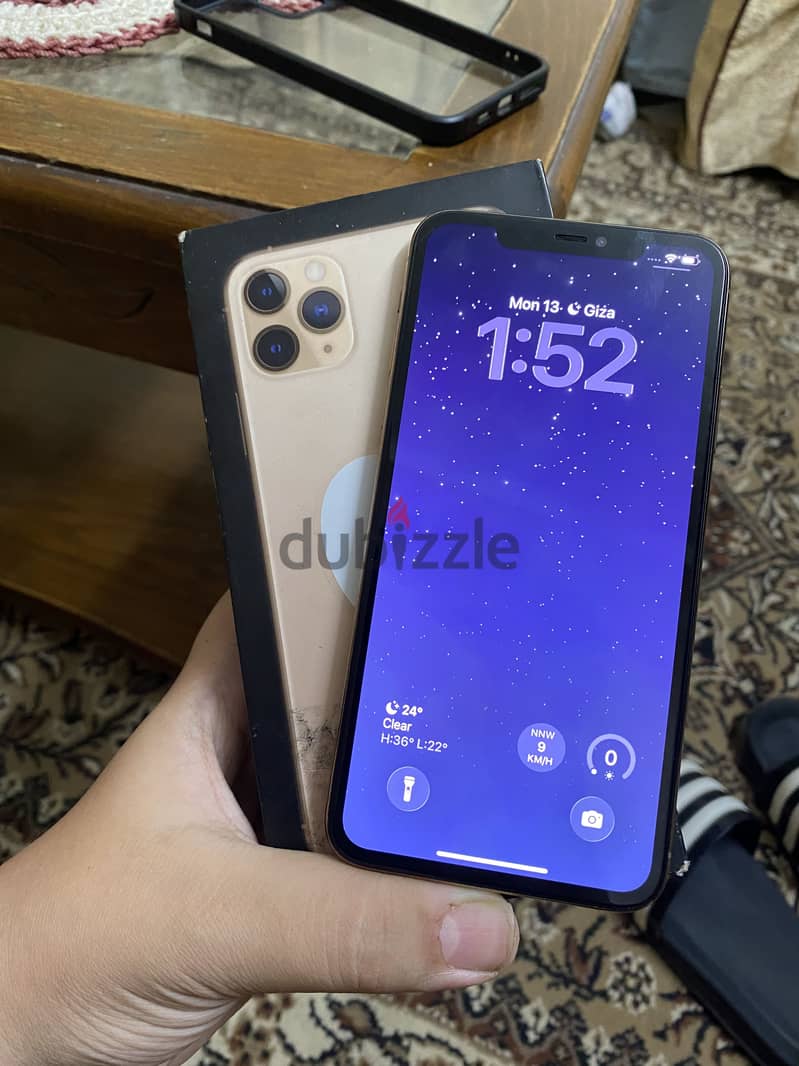 Apple - iPhone 11 Pro Max 3