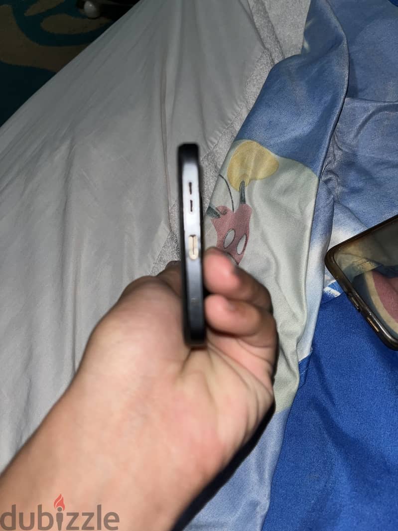 Realme 12 4