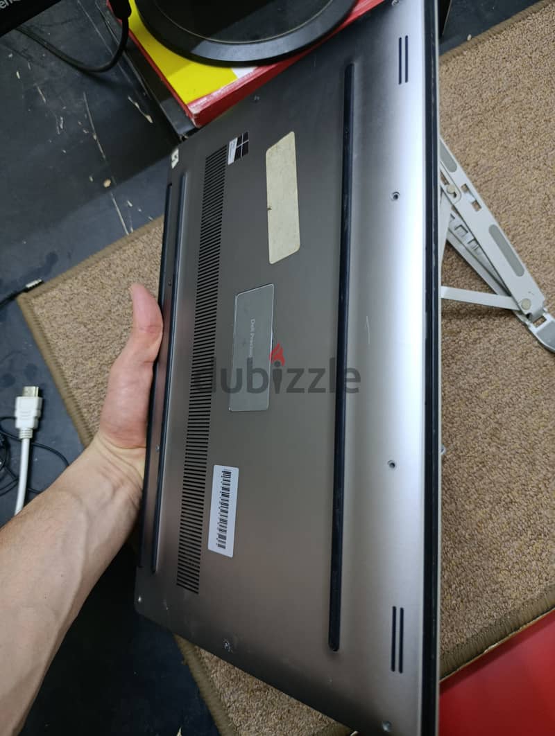 Dell Precision 5510 Workstation 2