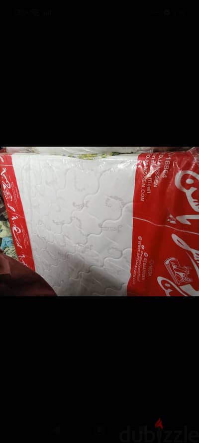 مرتبه جديده نوع يانيسن لم تستعمل بالكيسه بتاعتها