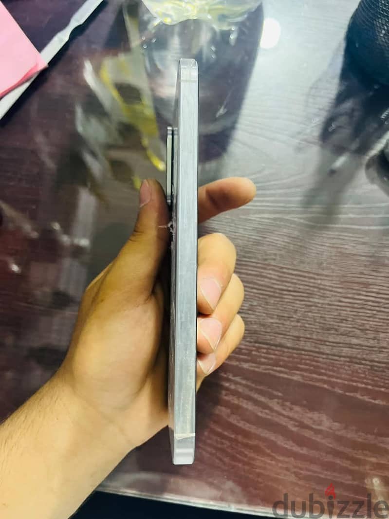 Samsung A56 1