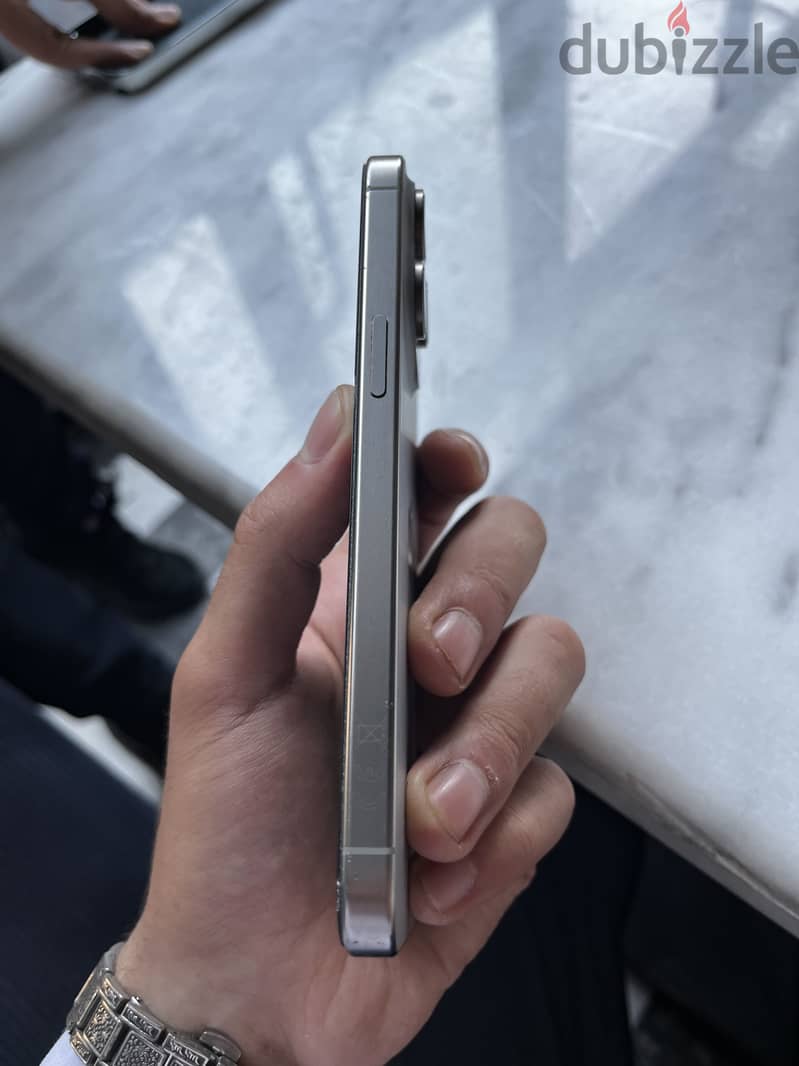 Apple - iPhone 15 Pro Max 2