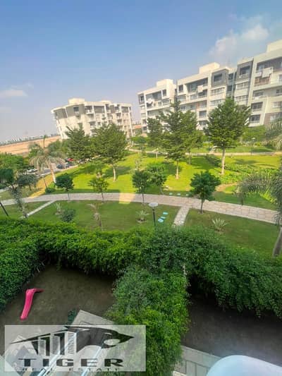 "Live in the heart of services and luxury in my city! For lovers of exceptional spaces and comfortable floors, a 165 m² apartment on the second floor in your second home B10, just steps from the famous Central Walk mall. . . " "Live in the heart of services and luxury in my city! For lovers of exceptional spaces and comfortable floors, a 165 m² apartment on the second floor in your second home B10, just steps from the famous Central Walk mall. . . "