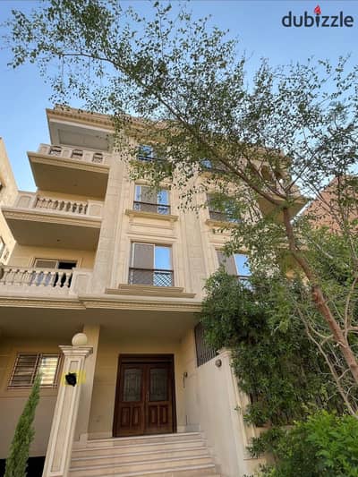 مدينة الشروق - المنطقة التامنه عمارات