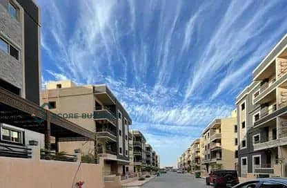 شقه ارضي في كمبوند سيفورا في التجمع الخامس جنب الجامعه الامريكيه
