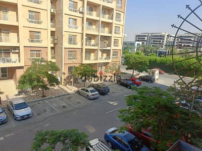 بسعر لا يقارن شقه للبيع كاش بمدينتي 82متر في b11 تطل علي بارك فيو MADINATY