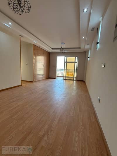 Special finish apartment for sale in Madinaty B7