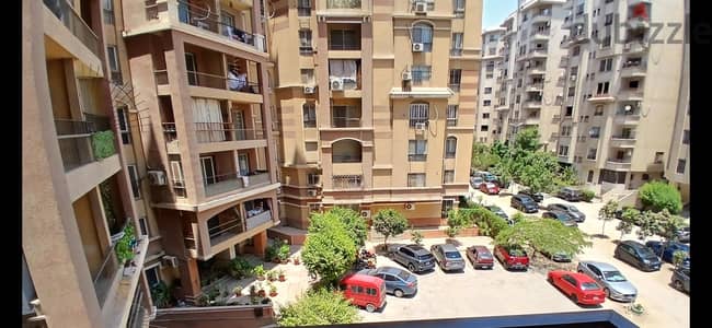شقه للبيع في المعادي جاردنز